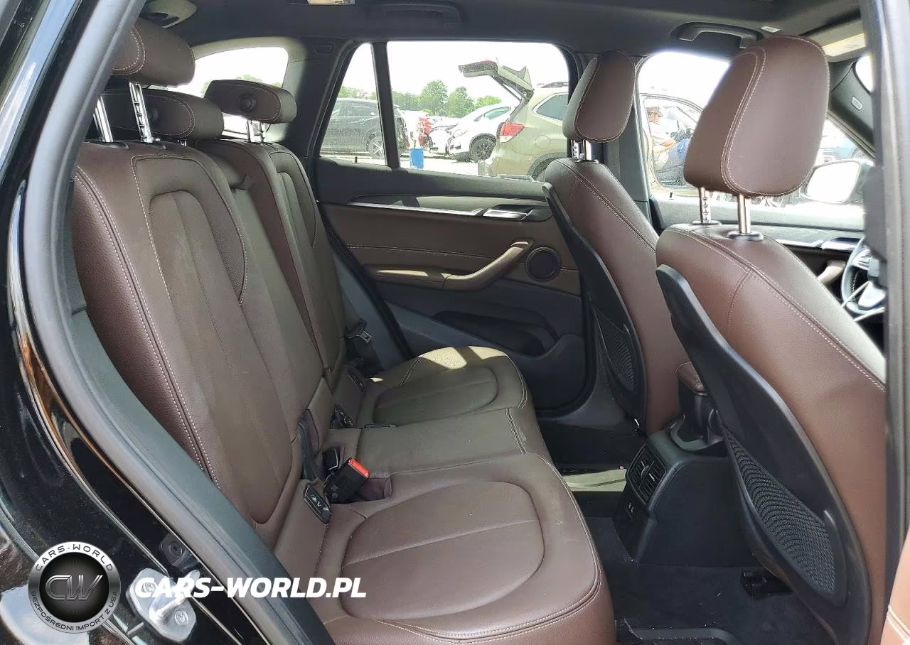 2019 BMW X1 xDrive28I VIN:WBXHT3C54K5L35418 - 10