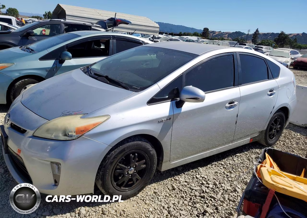 2012 Toyota Prius Three – zdjęcie 1 z 12