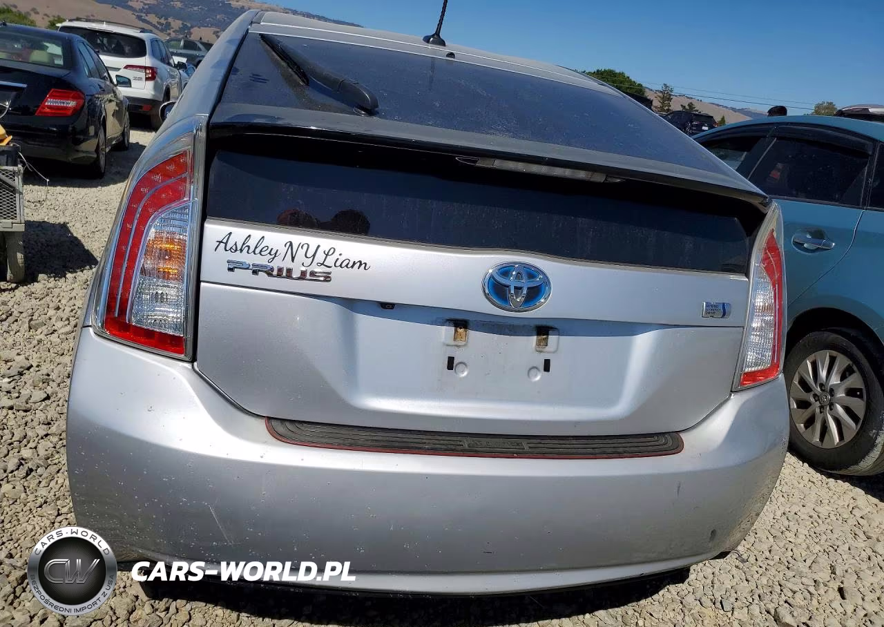2012 Toyota Prius Three VIN:JTDKN3DU1C5499360 - 6