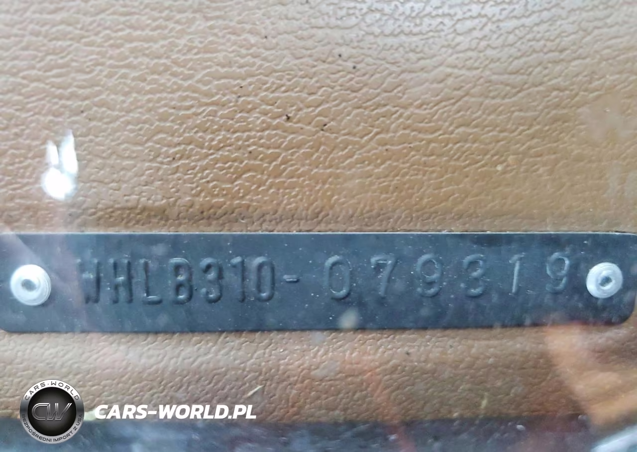 1980 Datsun Uk VIN:WHLB310079319 - 12