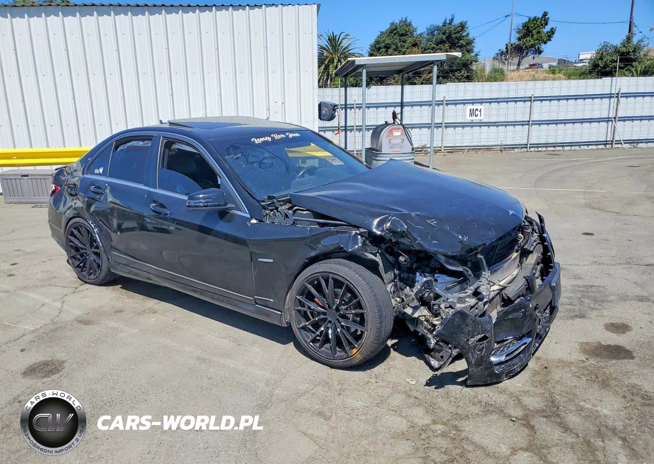 2012 Merc C250 VIN:WDDGF4HB2CR207313 - 4