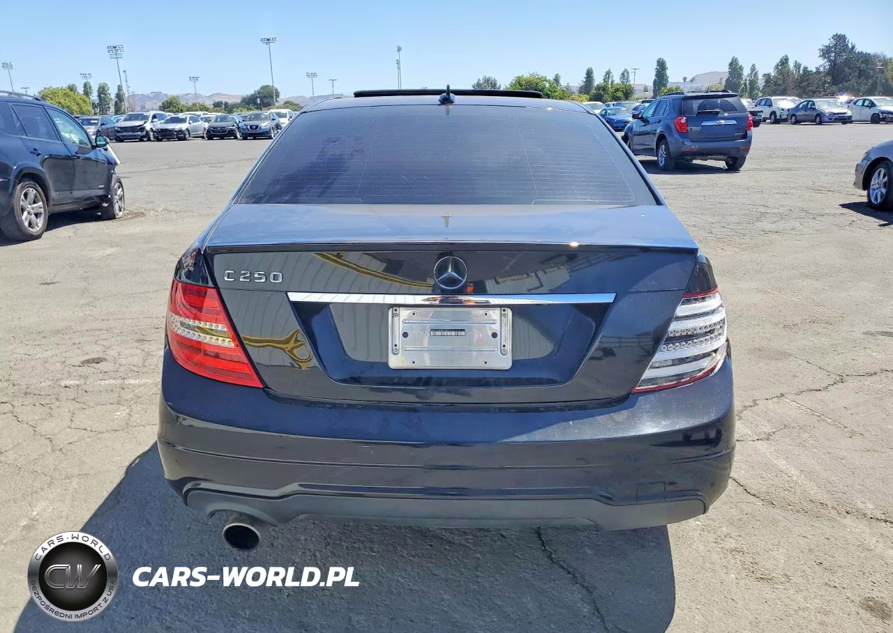 2012 Merc C250 VIN:WDDGF4HB2CR207313 - 6