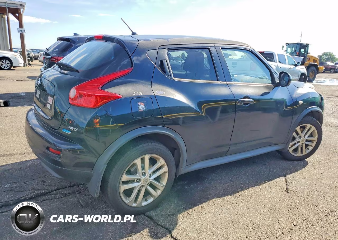 2014 Nissan Juke S VIN:JN8AF5MV9ET482919 - 3