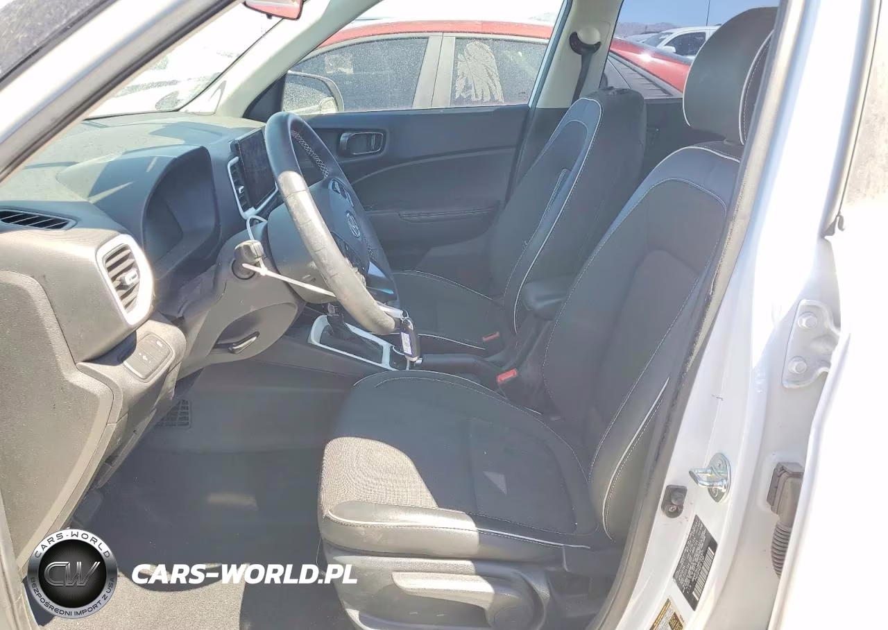 2024 Hyundai Venue Limited VIN:KMHRC8A36RU325971 - 7