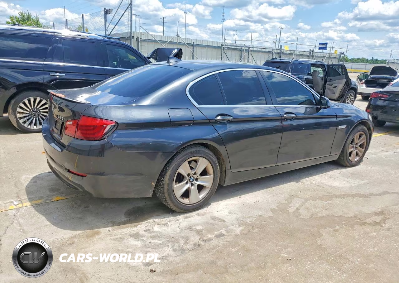2012 BMW 528 I VIN:WBAXG5C55CDW24532 - 3