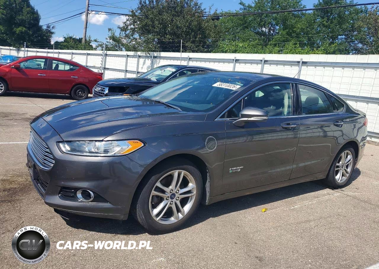 2016 Ford Fusion Titanium Phev – zdjęcie 1 z 12