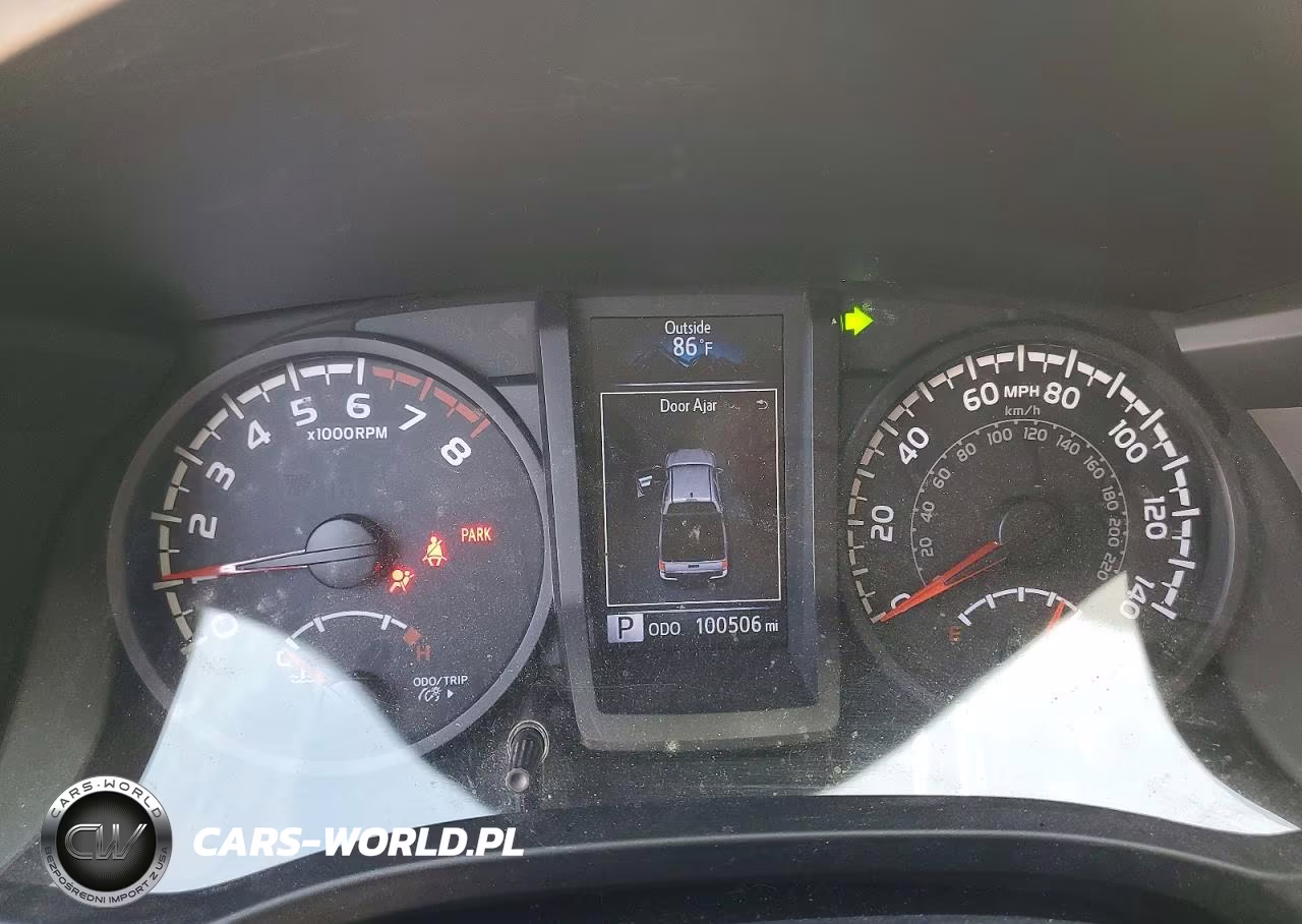 2018 Toyota Tacoma Sr V6 VIN:3TMCZ5AN5JM187728 - 9