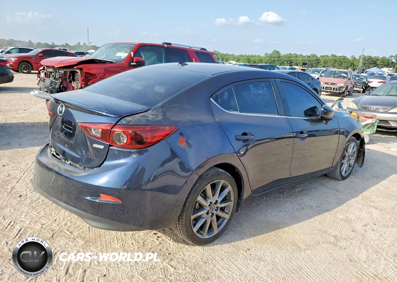 2018 Mazda 3 Grand Touring VIN:3MZBN1W3XJM251458 - 3