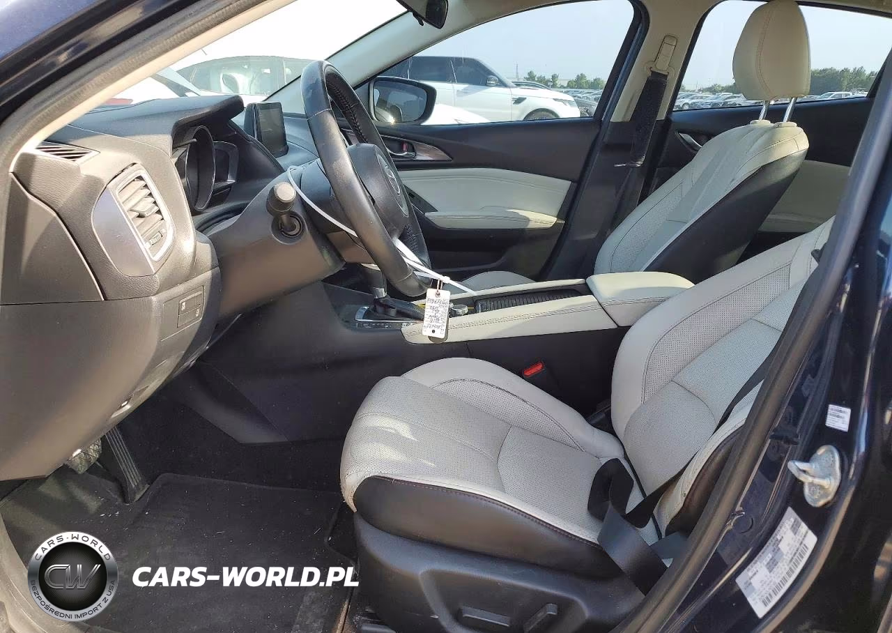 2018 Mazda 3 Grand Touring VIN:3MZBN1W3XJM251458 - 7