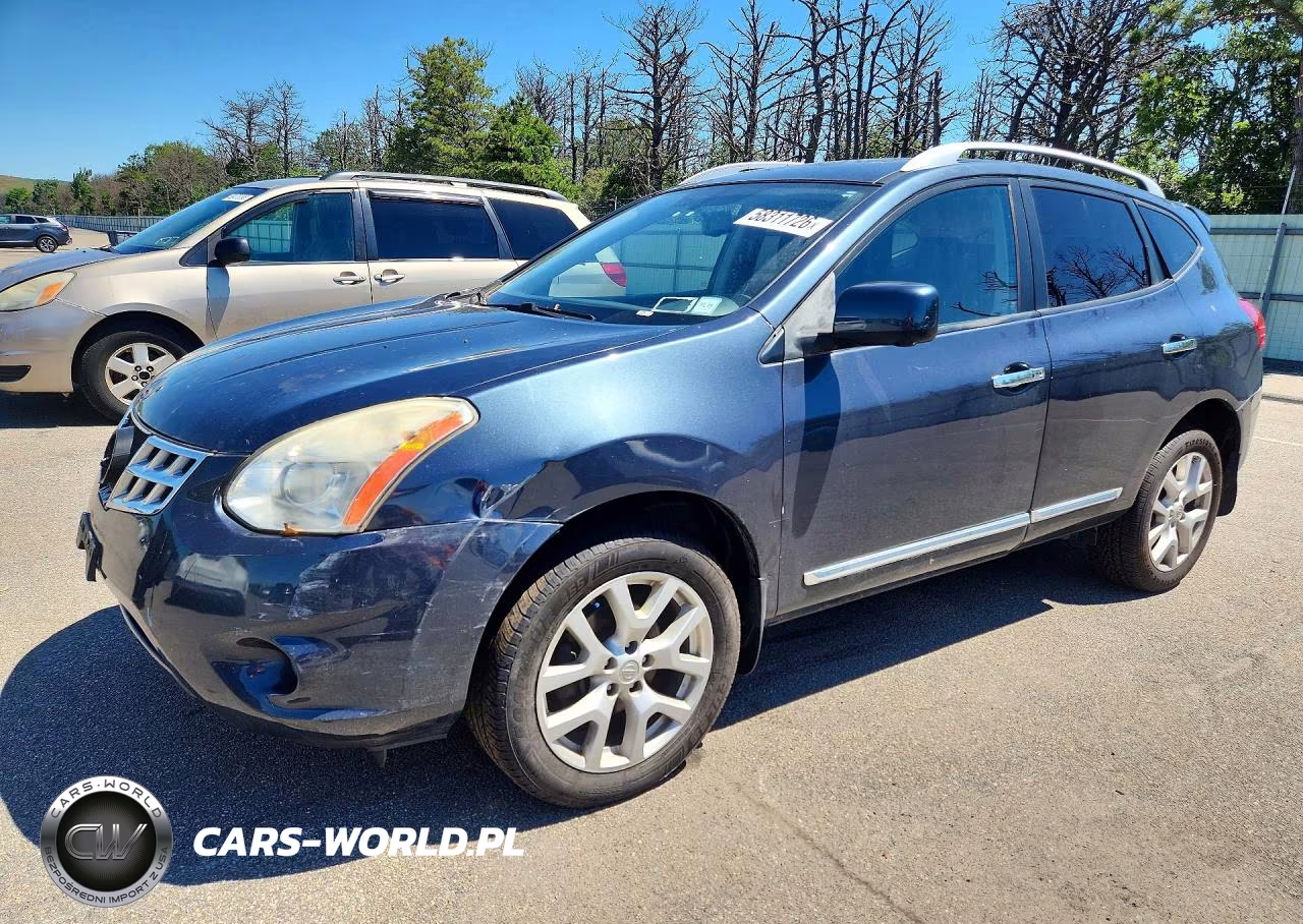 2013 Nissan Rogue S – zdjęcie 1 z 13