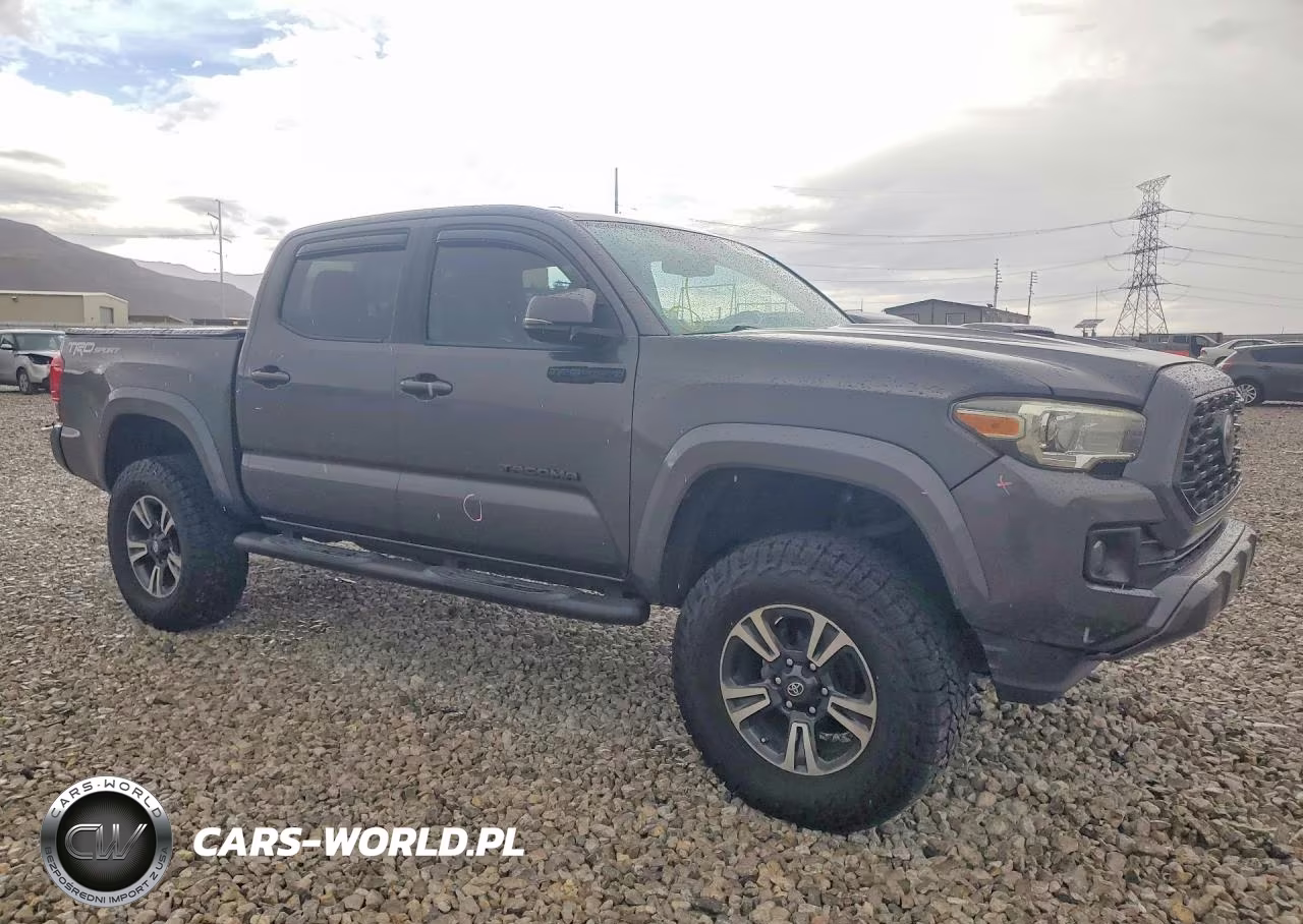 2018 Toyota Tacoma Trd Sport VIN:3TMAZ5CN1JM063427 - 4