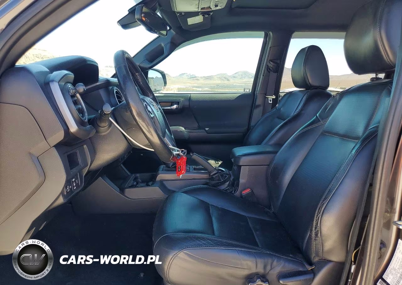 2018 Toyota Tacoma Trd Sport VIN:3TMAZ5CN1JM063427 - 7
