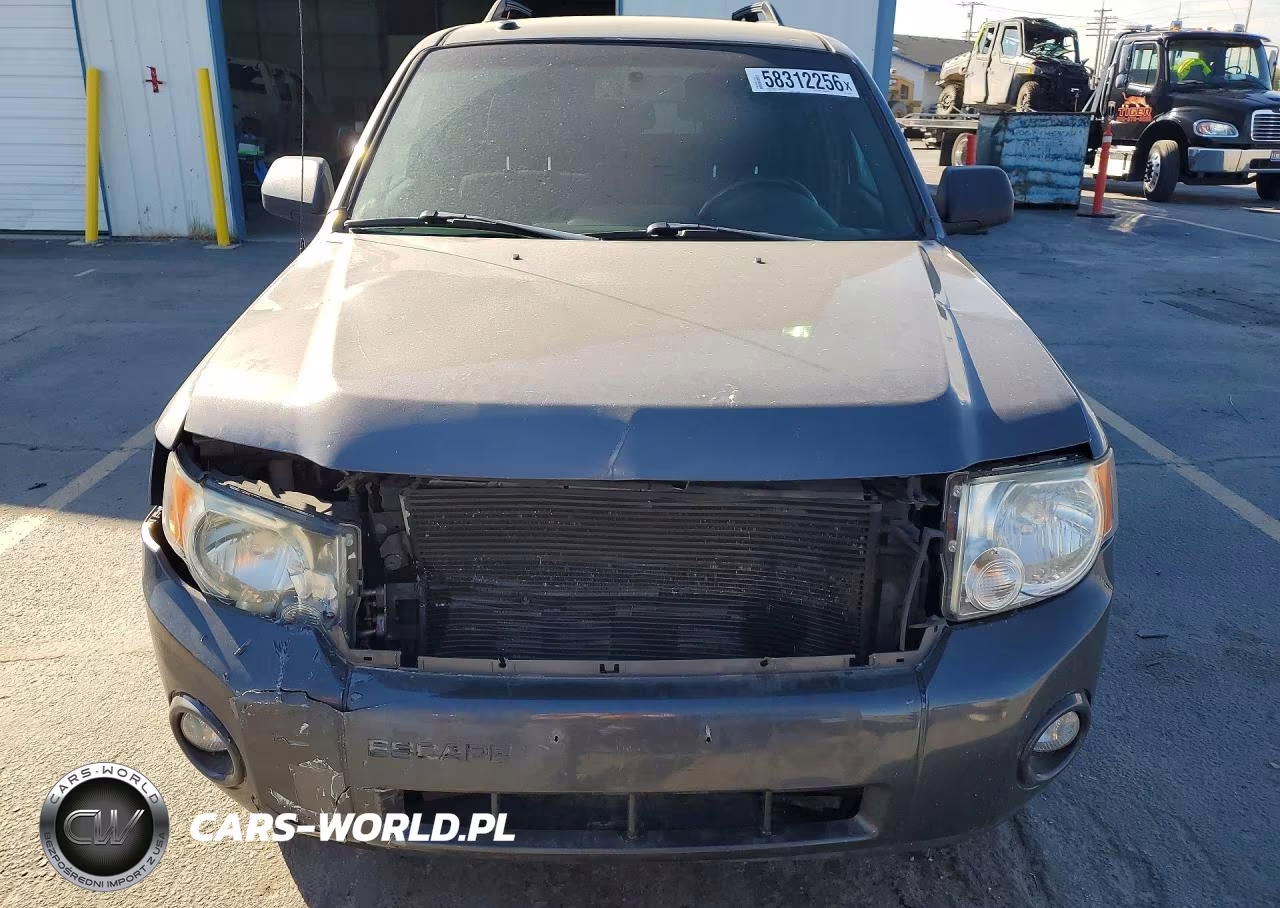 2011 Ford Escape Xlt VIN:1FMCU0DG4BKA16827 - 5
