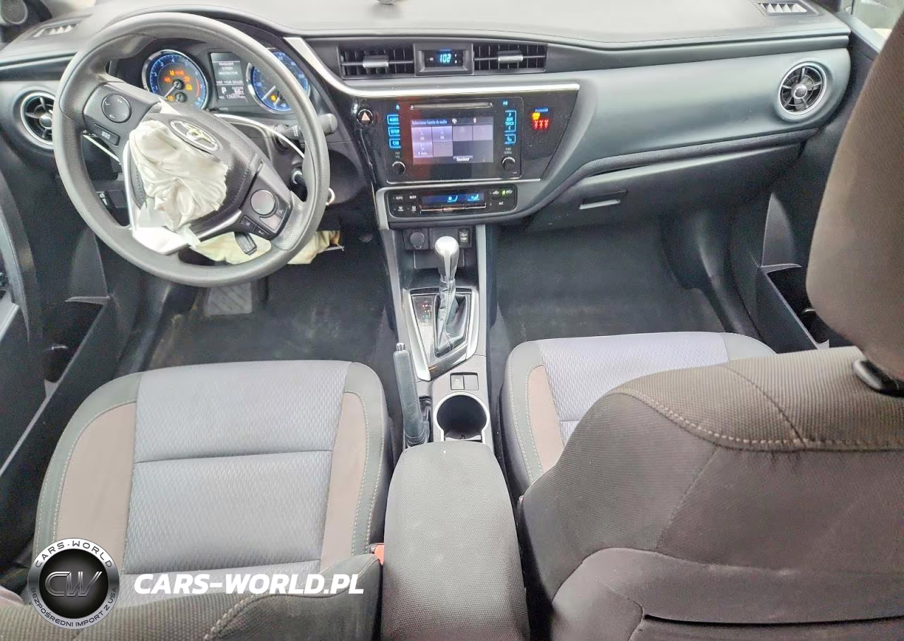 2018 Toyota Corolla L VIN:2T1BURHE1JC099579 - 8