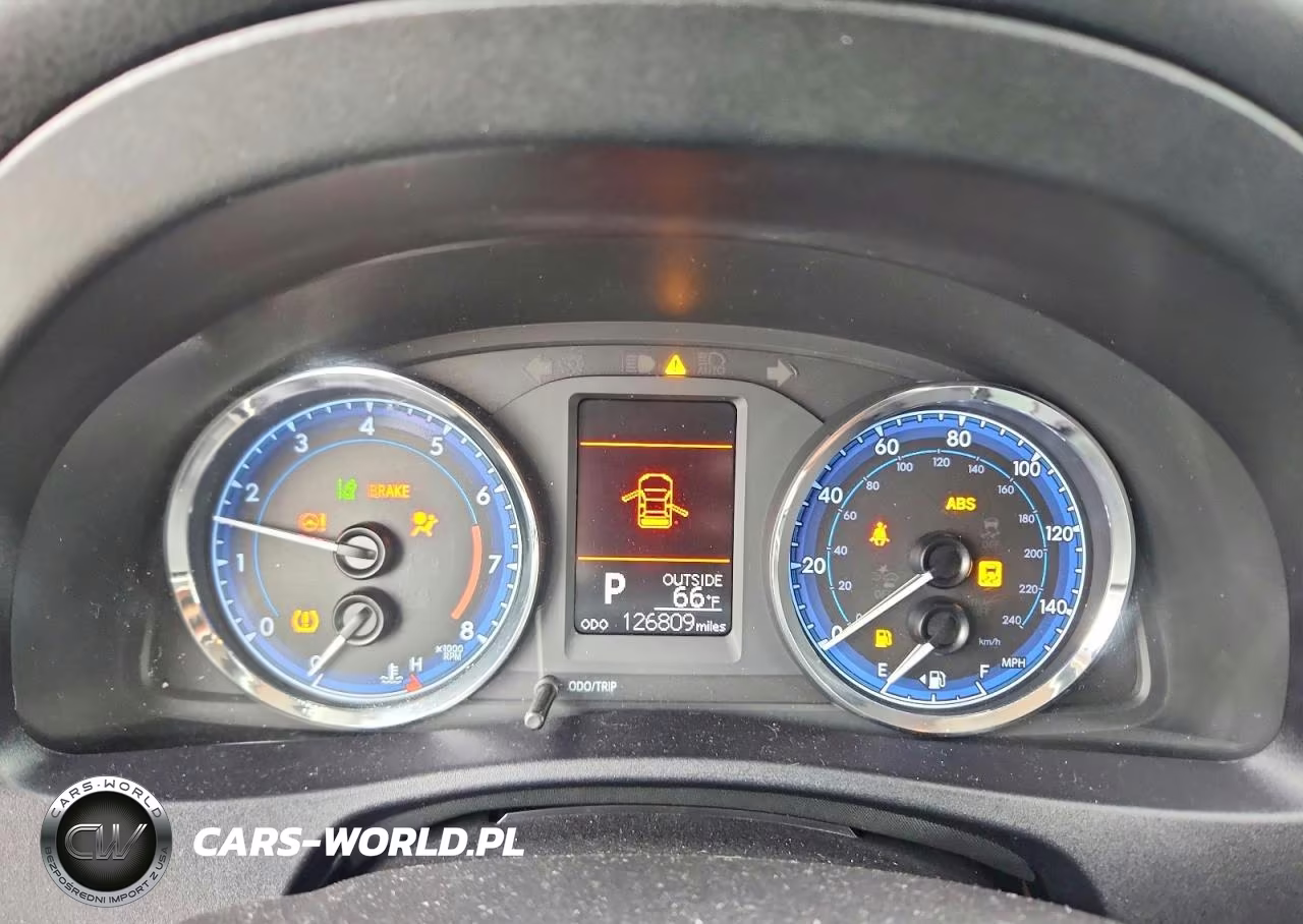 2018 Toyota Corolla L VIN:2T1BURHE1JC099579 - 9