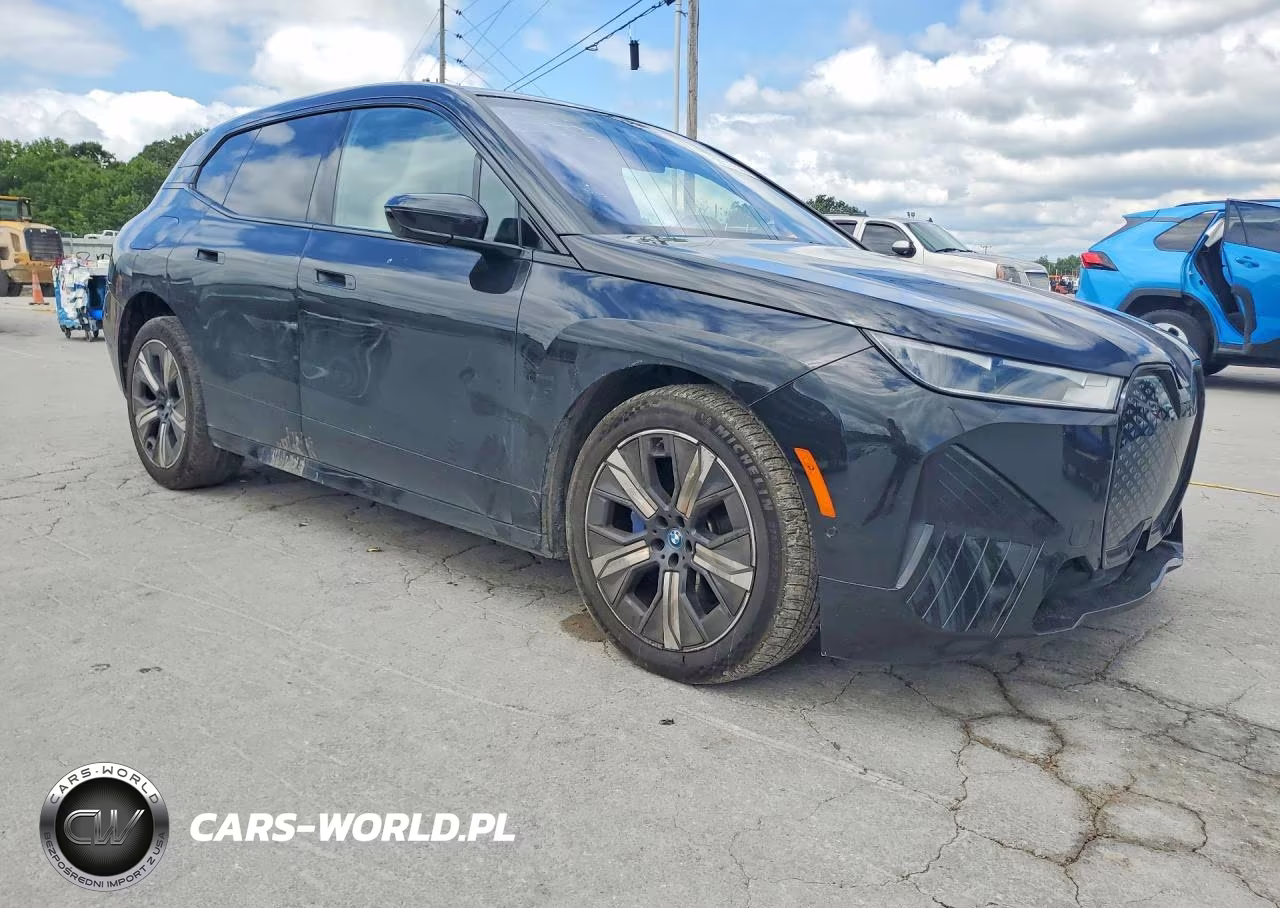 2024 BMW Ix xDrive50 VIN:WB523CF05RCR52749 - 4