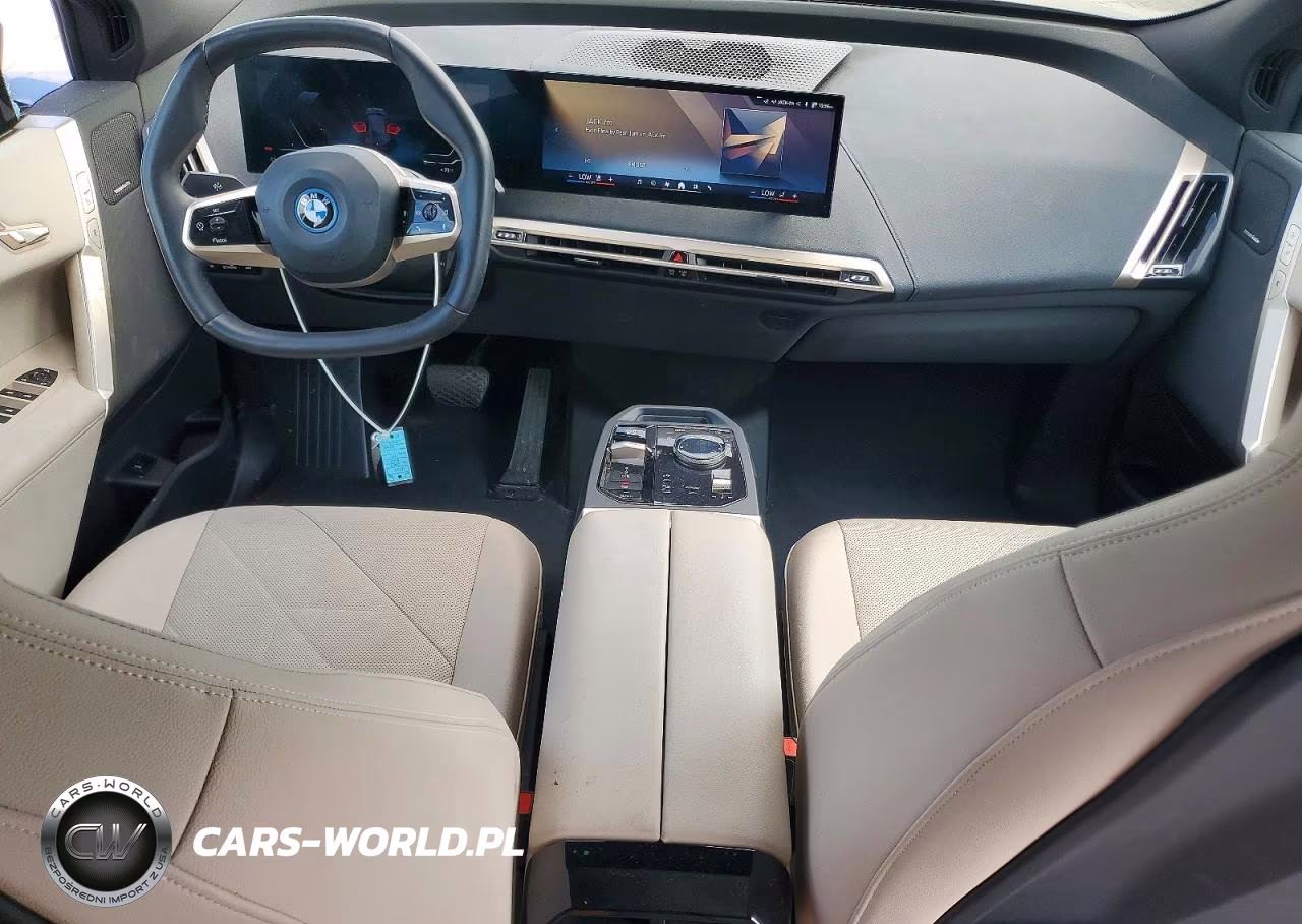 2024 BMW Ix xDrive50 VIN:WB523CF05RCR52749 - 8