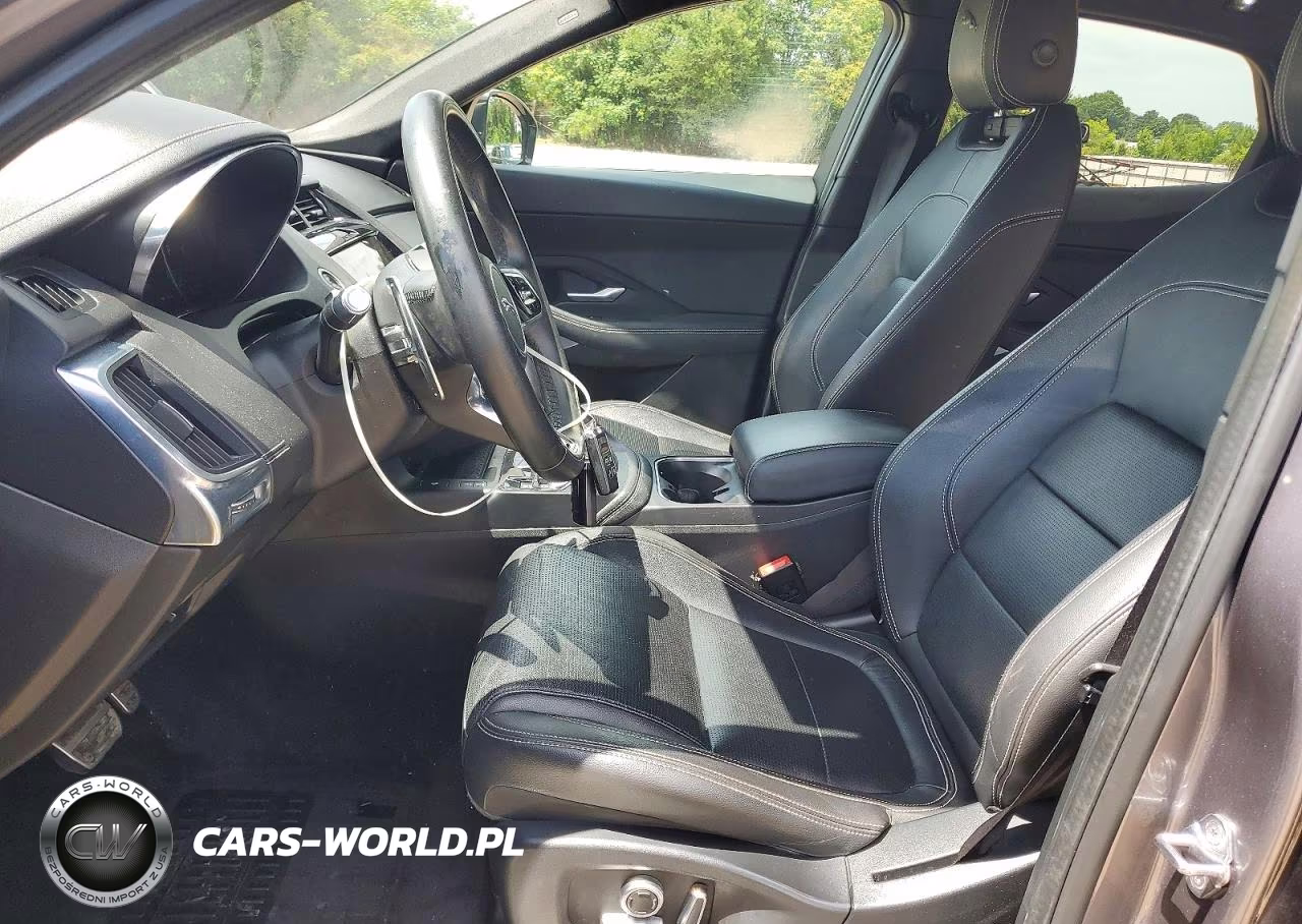 2021 Jaguar E-Pace Sport VIN:SADF12GX4M1020813 - 7