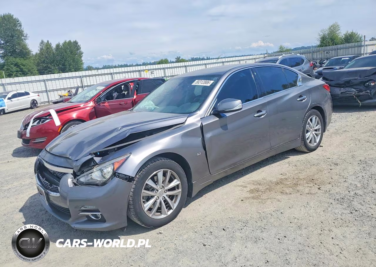 2015 Infiniti Q50 Premium