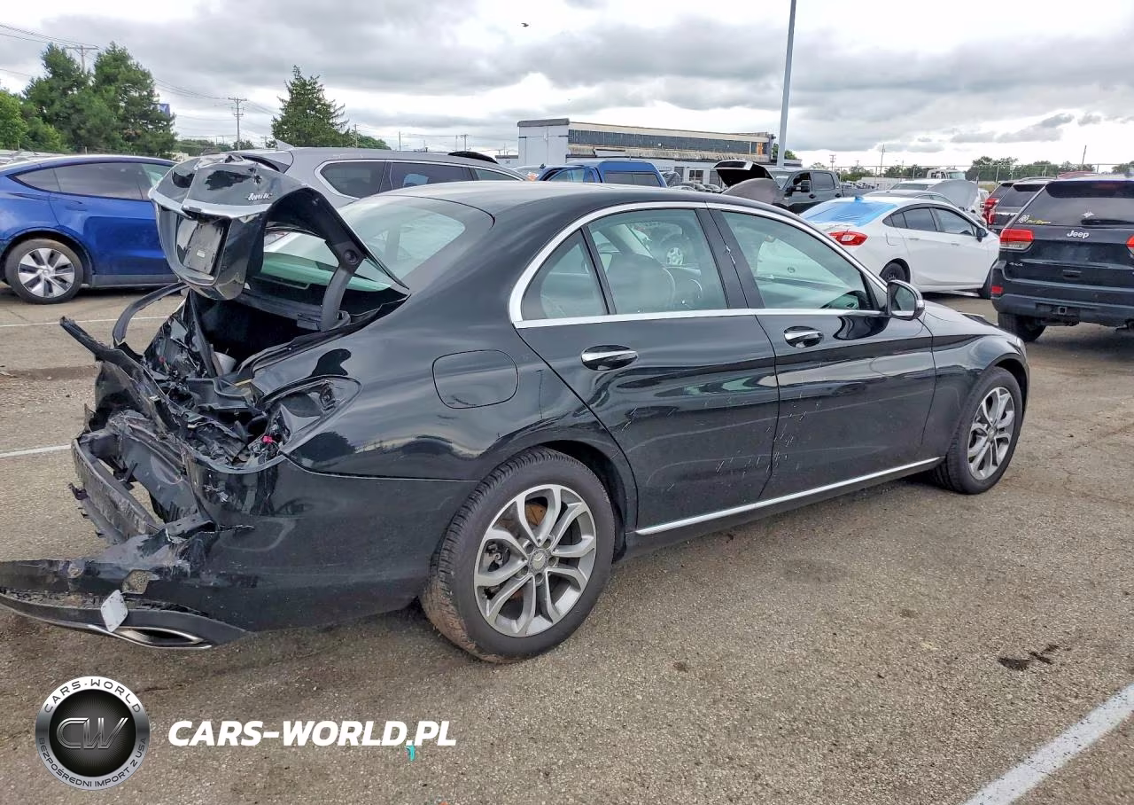 2015 Mercedes-Benz C 300 4Matic VIN:55SWF4KB5FU049086 - 3