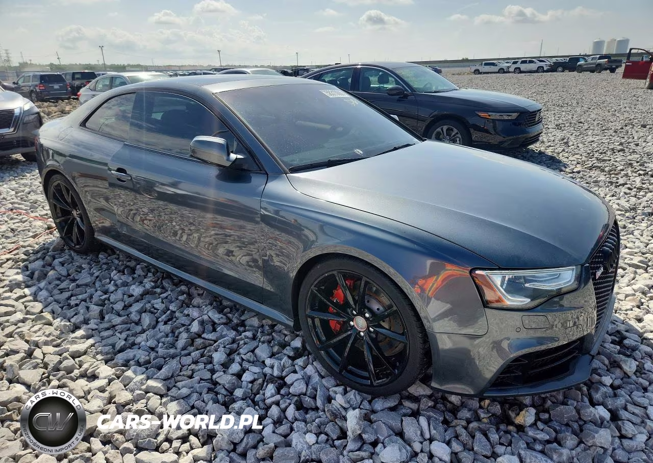 2015 Audi Rs5 VIN:WUAC6AFR1FA901083 - 4