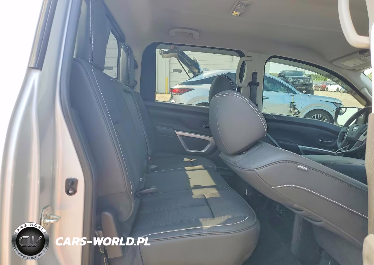 2019 Nissan Titan Pro-4X VIN:1N6AA1E5XKN505168 - 10