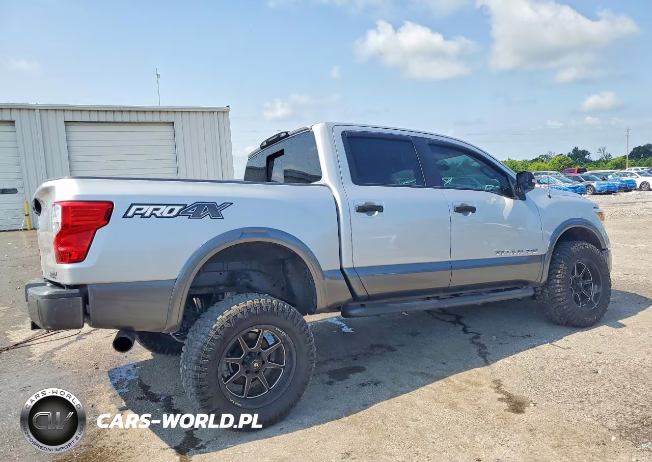 2019 Nissan Titan Pro-4X VIN:1N6AA1E5XKN505168 - 3