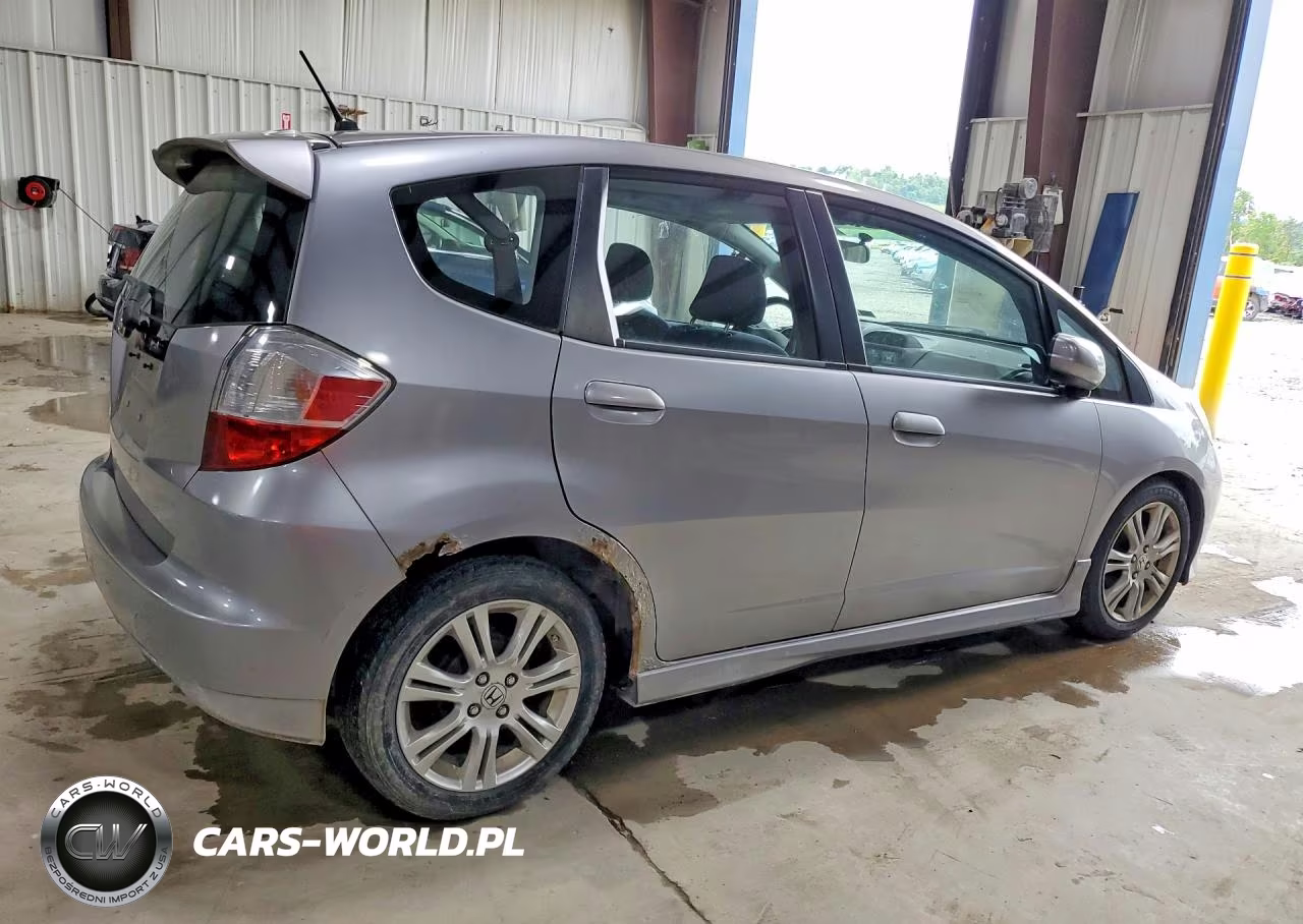 2009 Honda Fit Sport VIN:JHMGE88429S018375 - 3