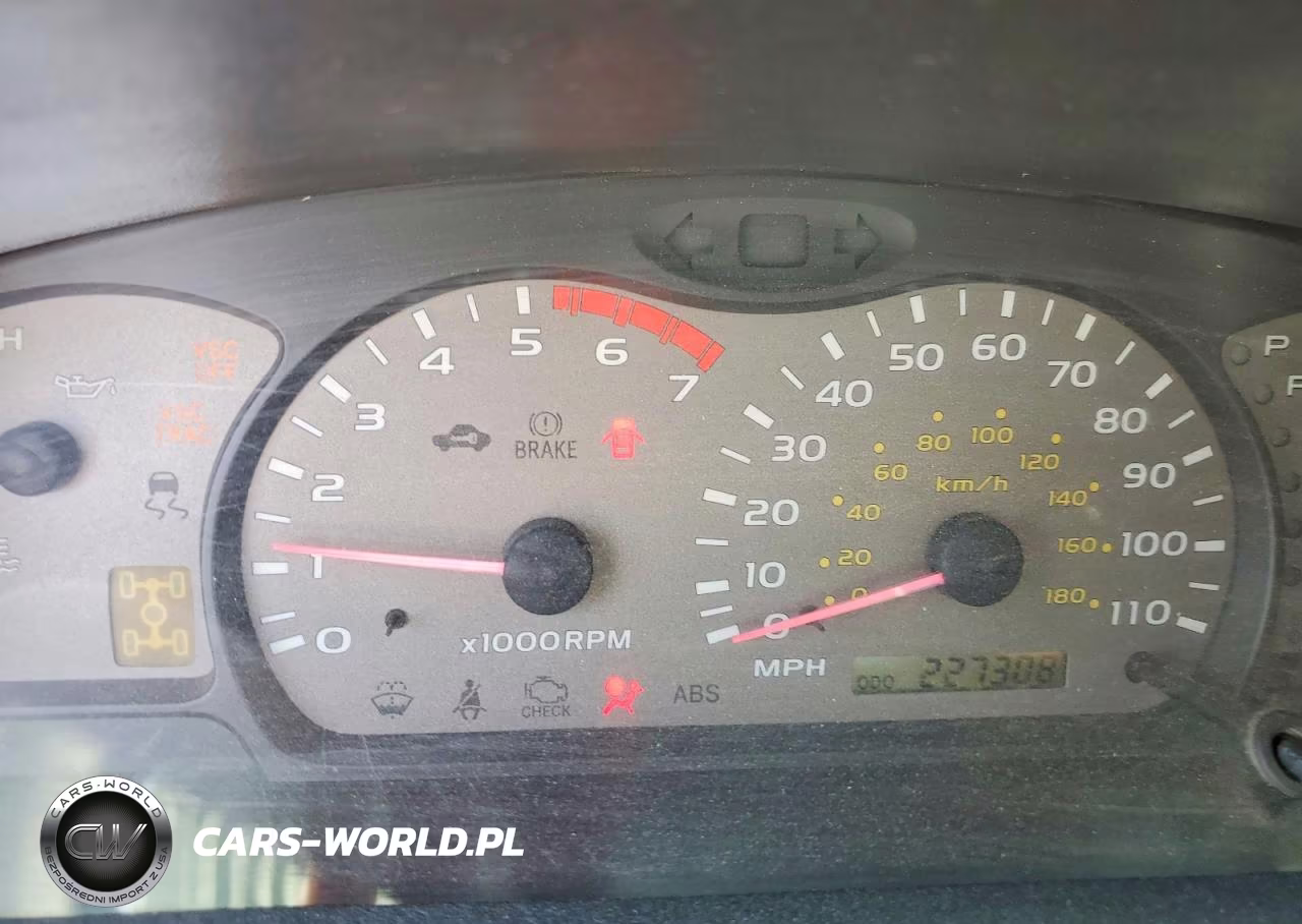 2001 Toyota Sequoia Limited VIN:5TDBT48A61S055796 - 9