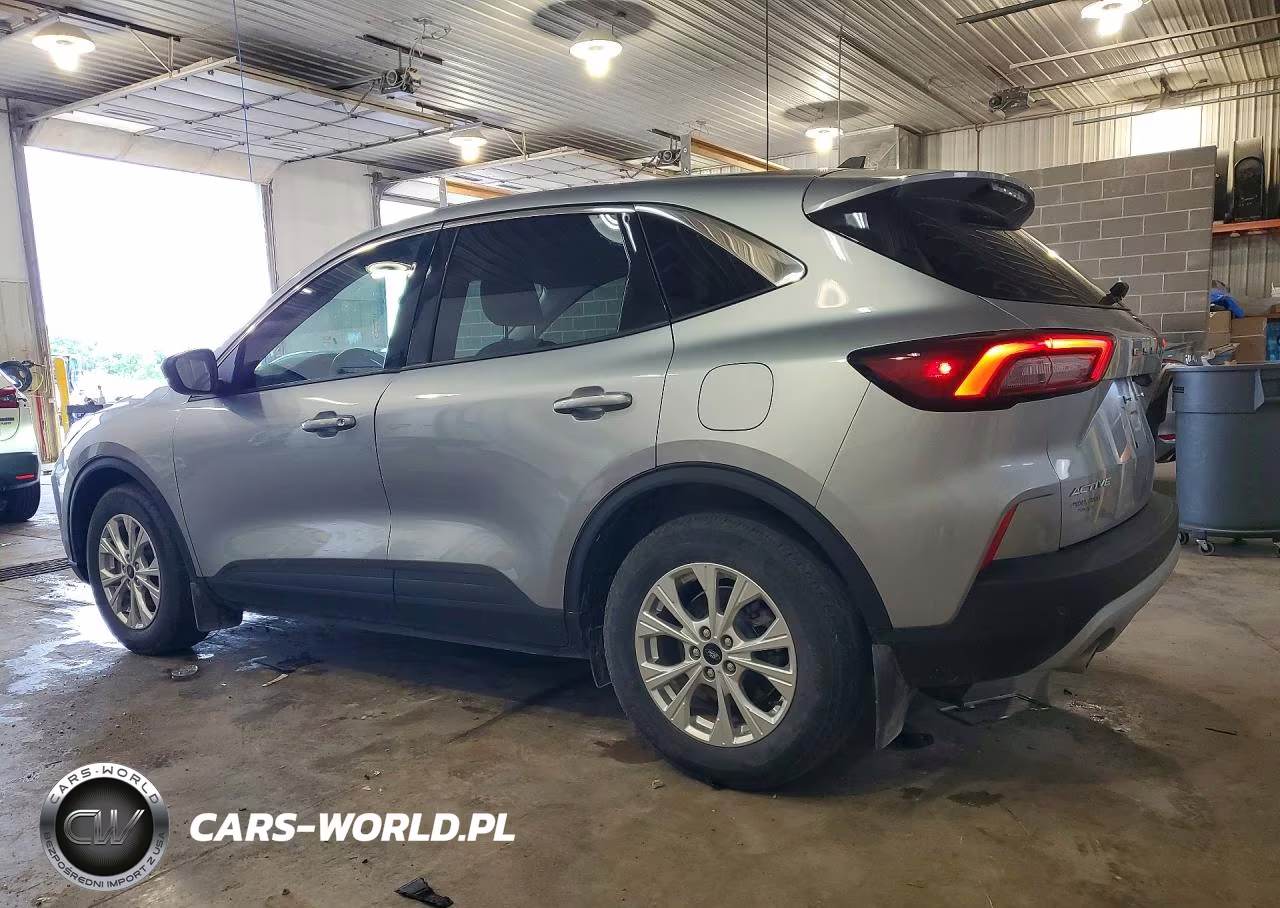 2023 Ford Escape VIN:1FMCU0GN1PUA57423 - 2