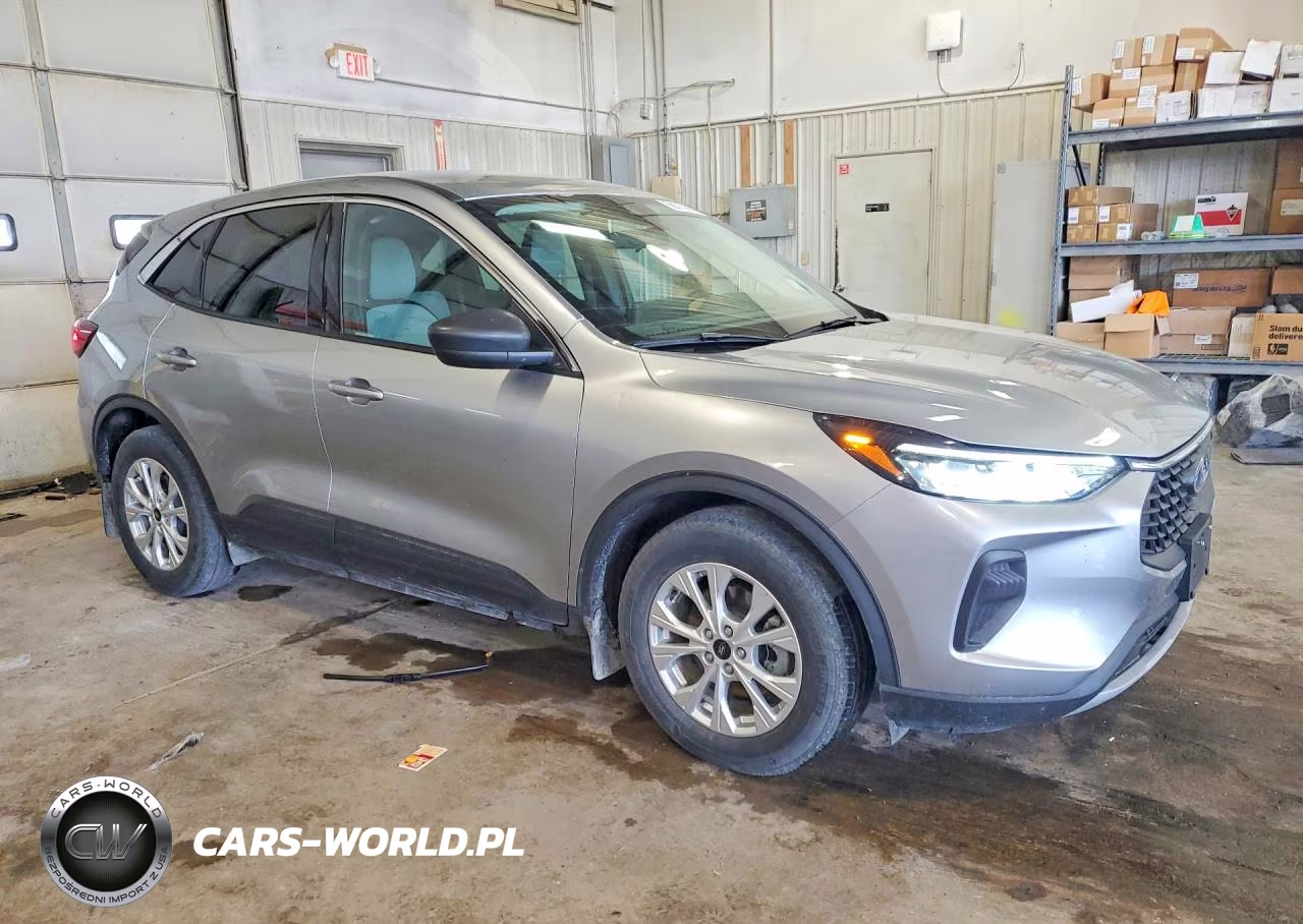 2023 Ford Escape VIN:1FMCU0GN1PUA57423 - 4