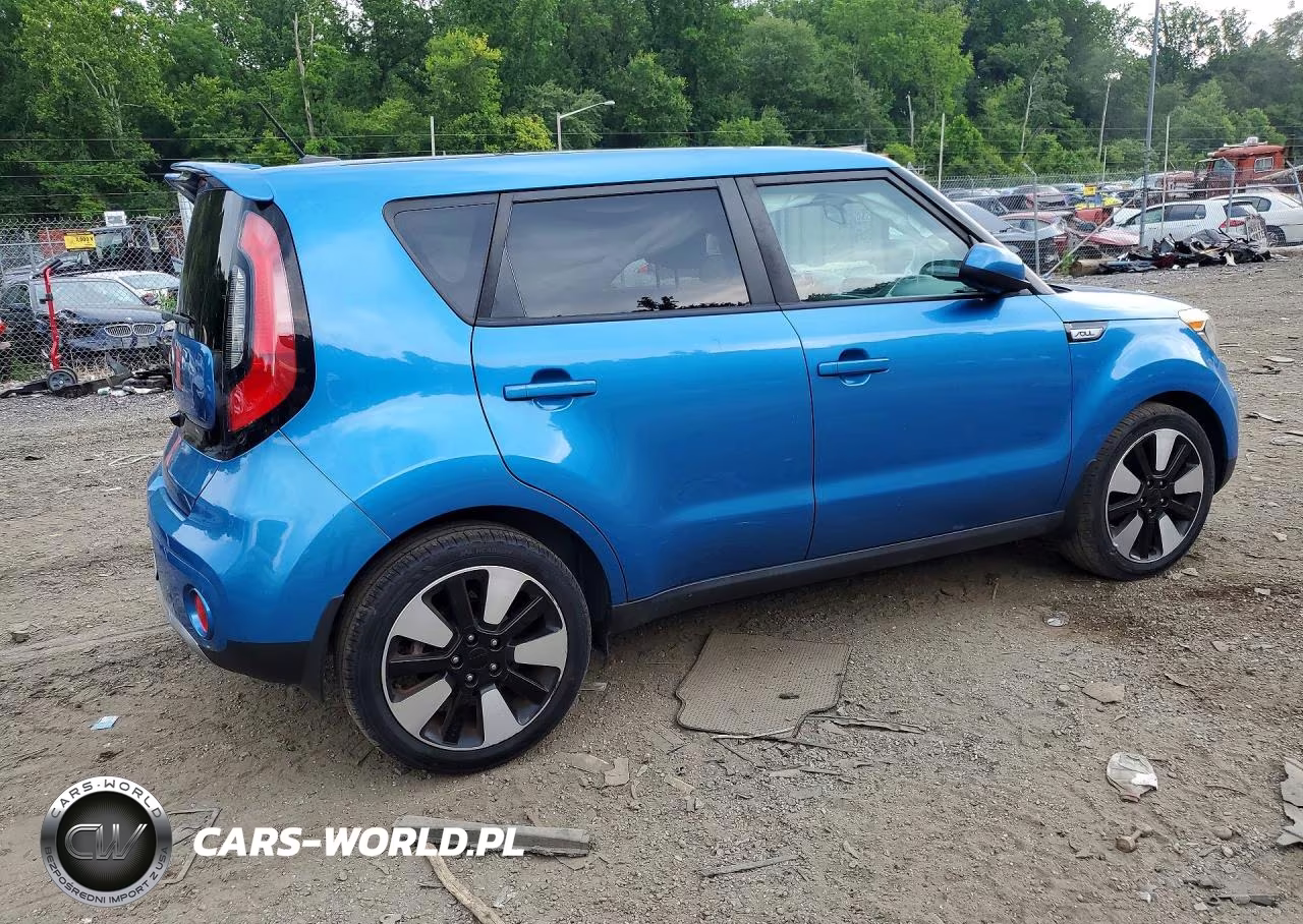 2018 Kia Soul + VIN:KNDJP3A5XJ7571533 - 3
