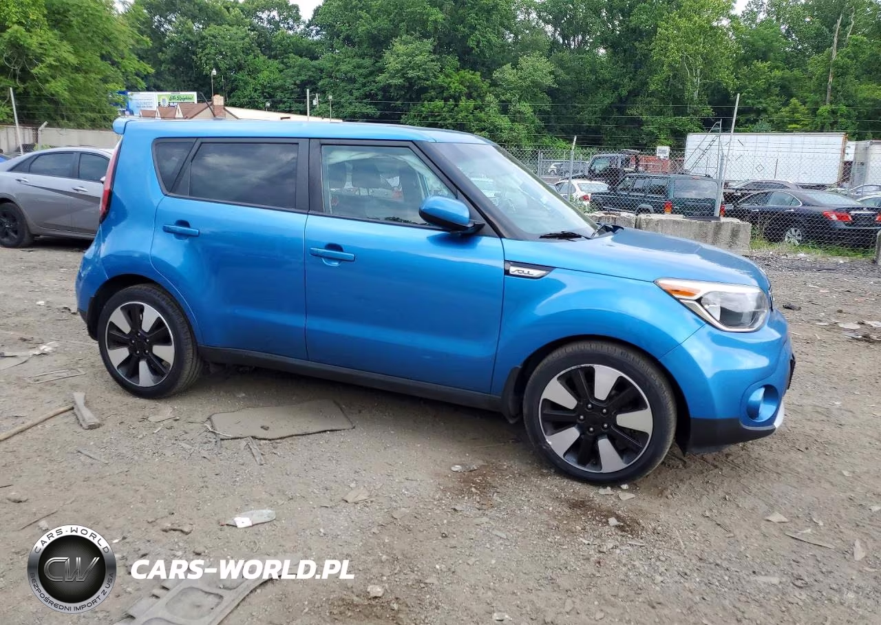 2018 Kia Soul + VIN:KNDJP3A5XJ7571533 - 4