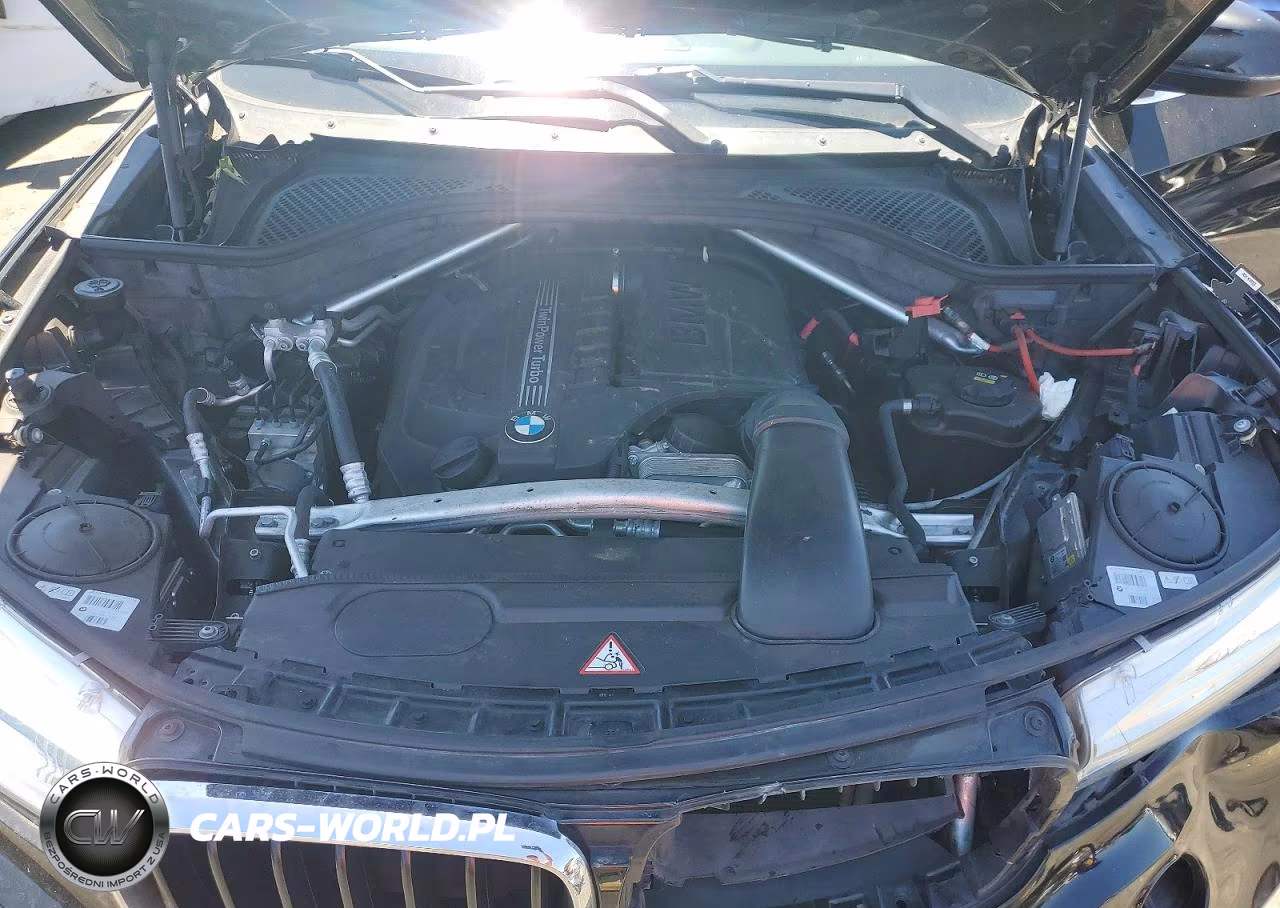 2015 BMW X5 xDrive35I VIN:5UXKR0C5XF0P00315 - 12