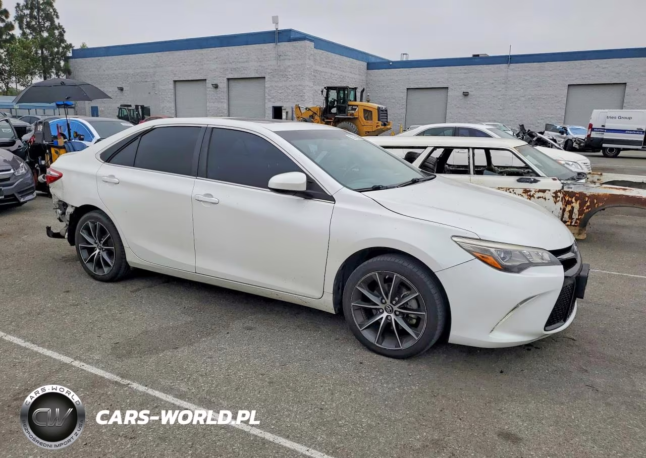 2017 Toyota Camry Xse V6 VIN:4T1BK1FK1HU583731 - 4