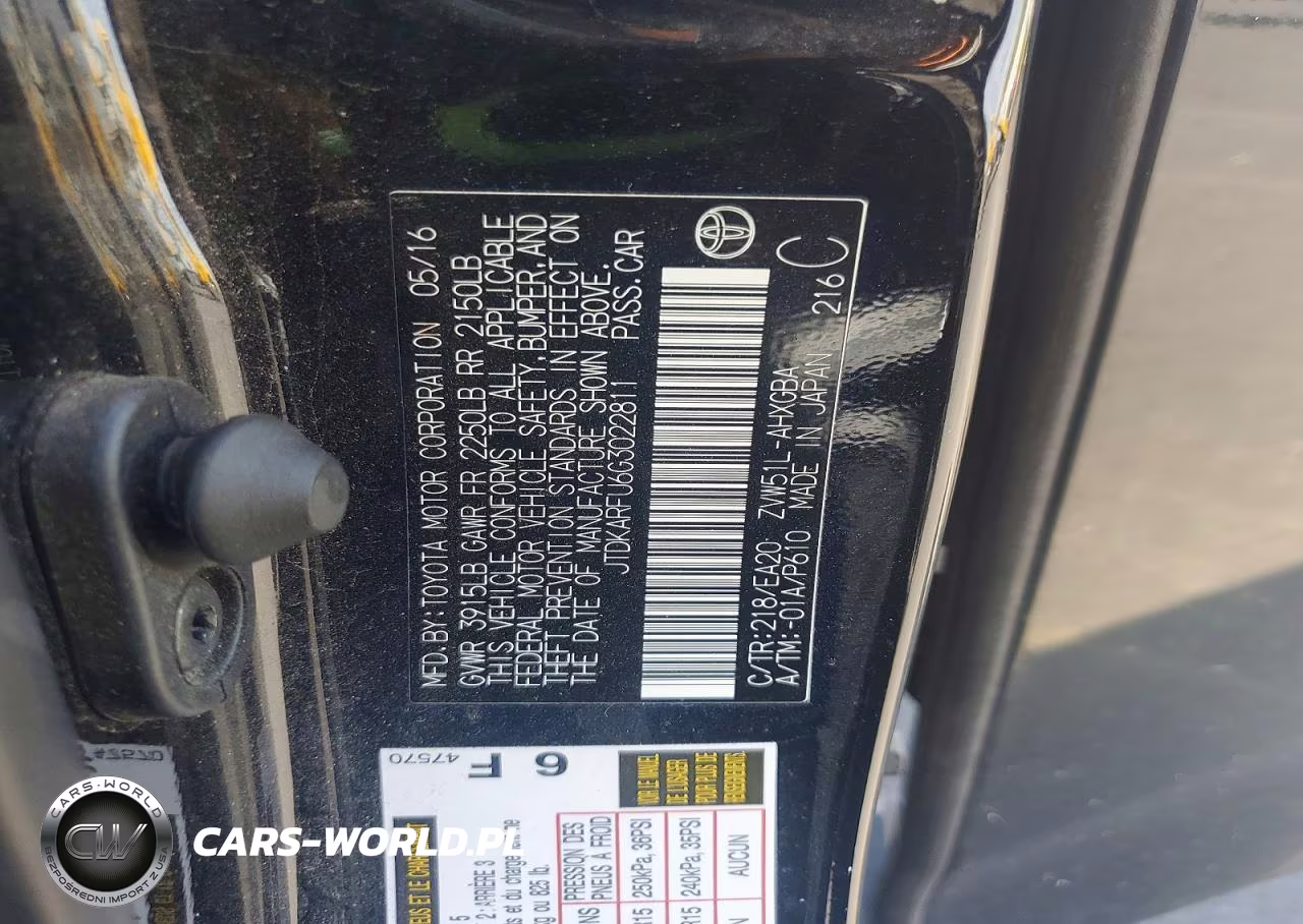 2016 Toyota Prius Four VIN:JTDKARFU6G3022811 - 12