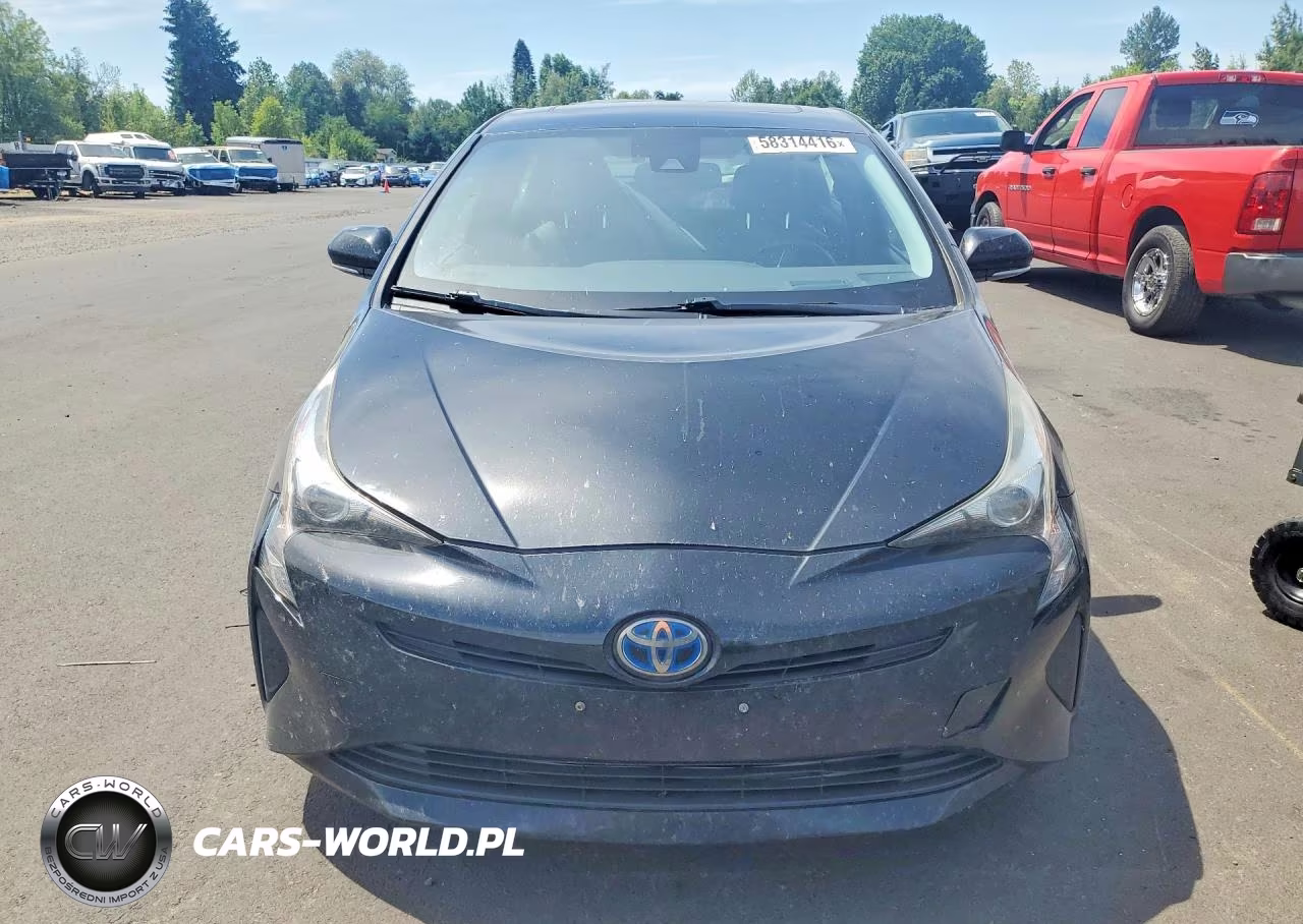 2016 Toyota Prius Four VIN:JTDKARFU6G3022811 - 5