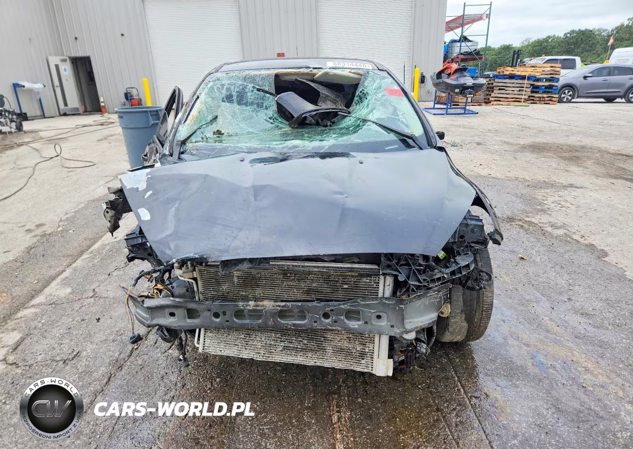 2016 Ford Focus Se VIN:1FADP3F23GL267784 - 5