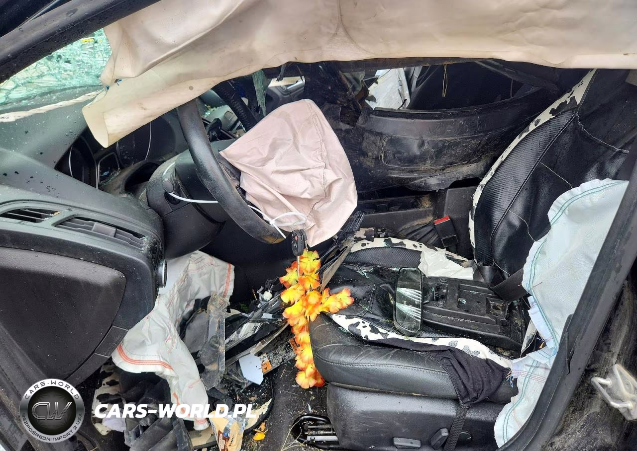 2016 Ford Focus Se VIN:1FADP3F23GL267784 - 7