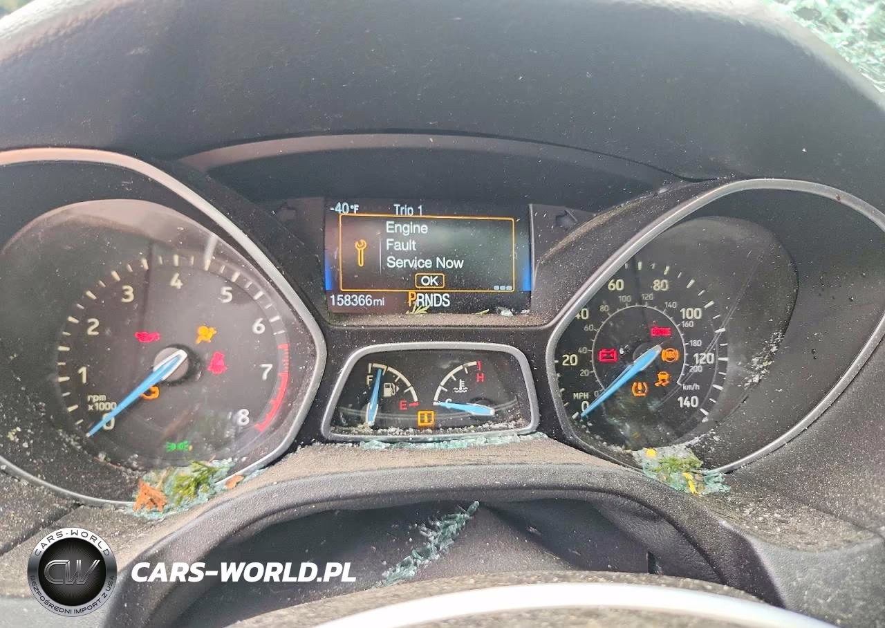 2016 Ford Focus Se VIN:1FADP3F23GL267784 - 9