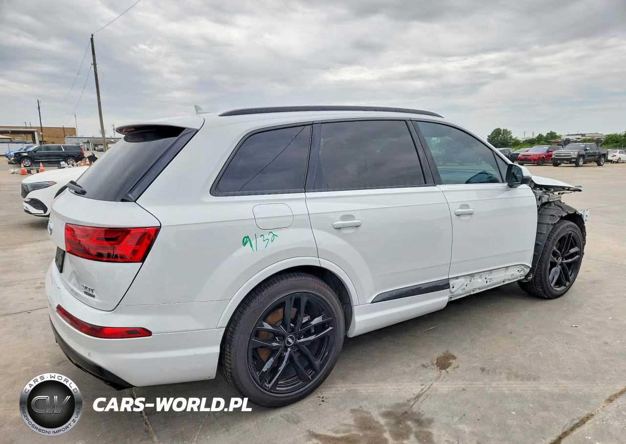 2018 Audi Q7 Prestige VIN:WA1VAAF70JD041133 - 3