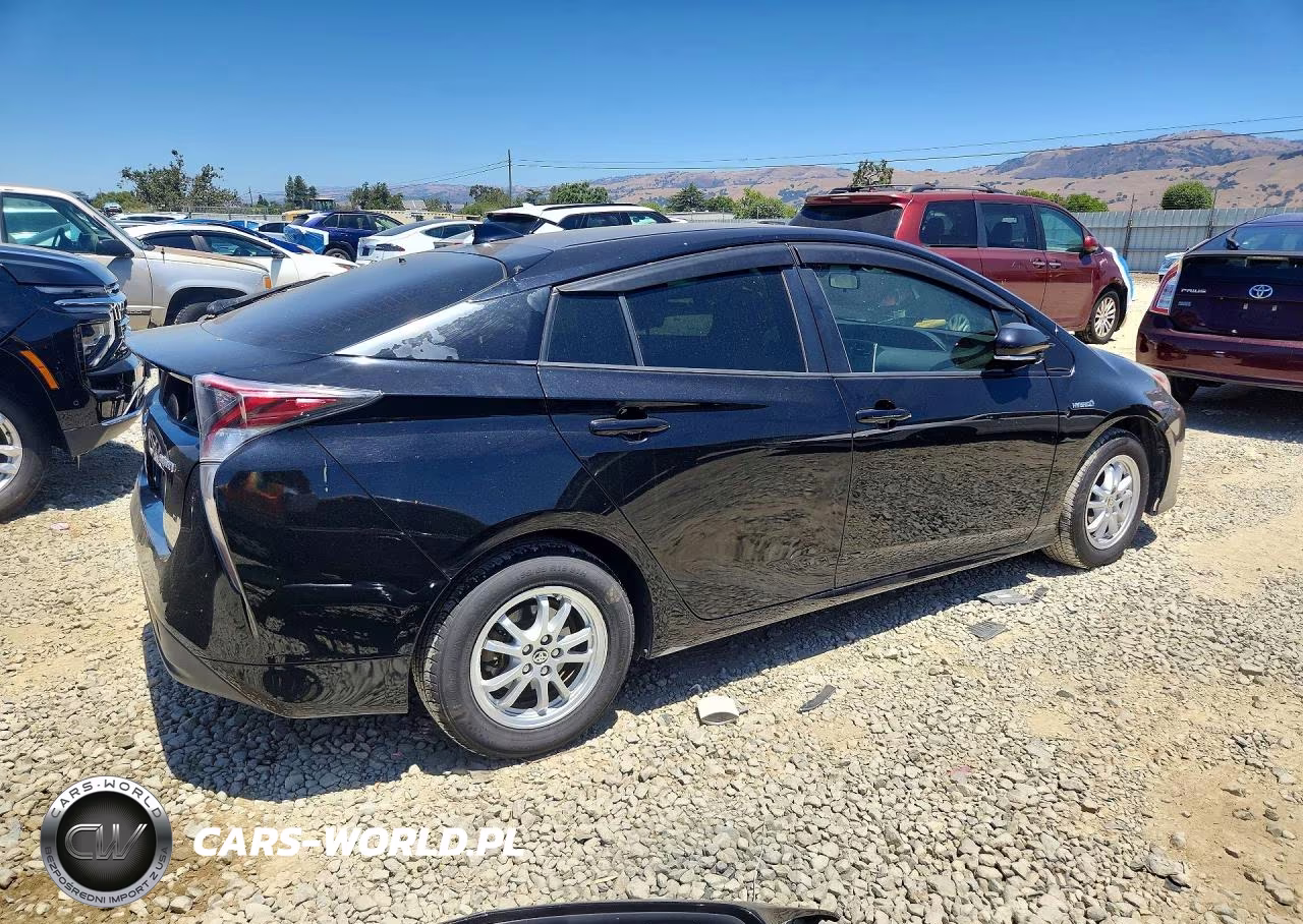 2016 Toyota Prius Three VIN:JTDKARFU7G3001479 - 3