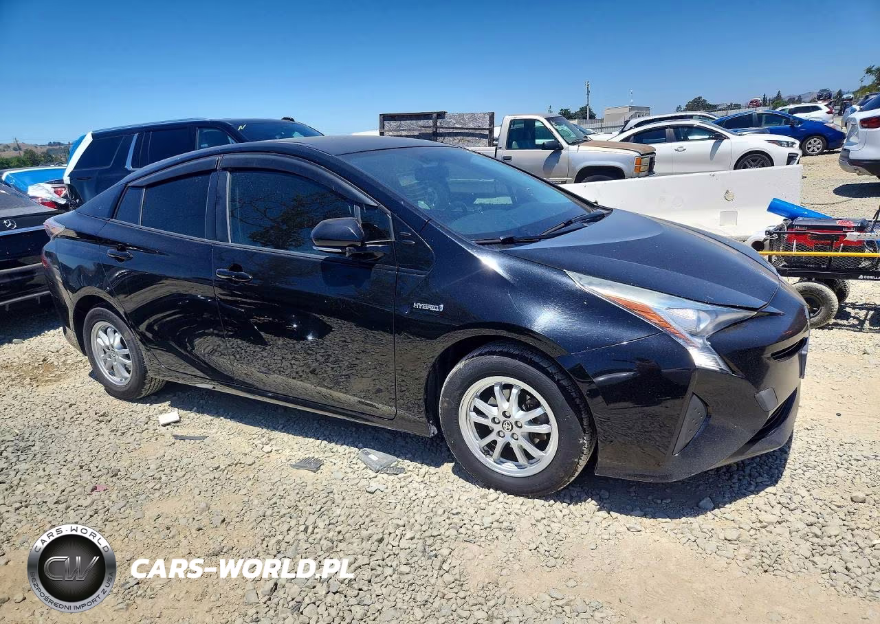 2016 Toyota Prius Three VIN:JTDKARFU7G3001479 - 4