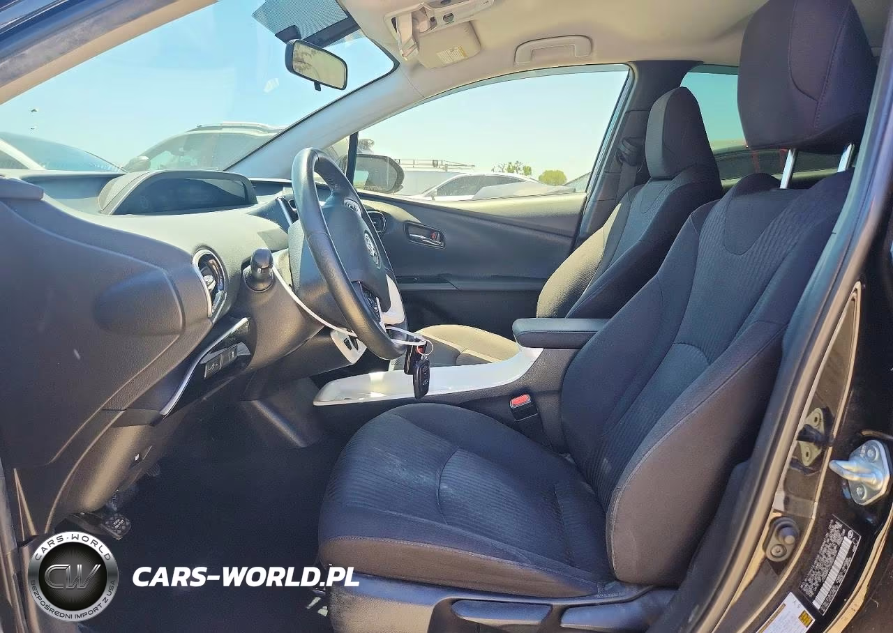 2016 Toyota Prius Three VIN:JTDKARFU7G3001479 - 7