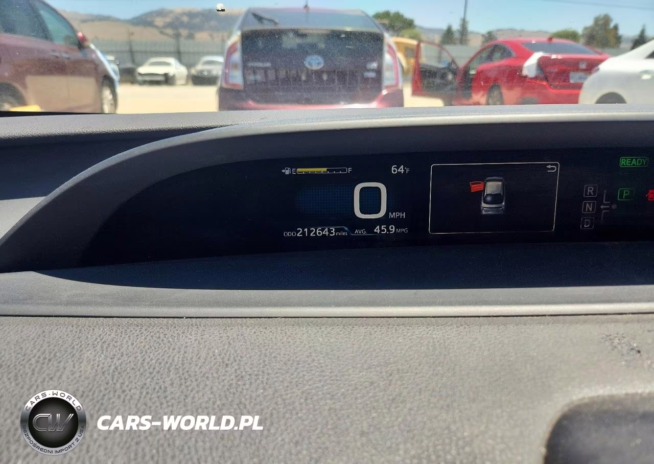 2016 Toyota Prius Three VIN:JTDKARFU7G3001479 - 9