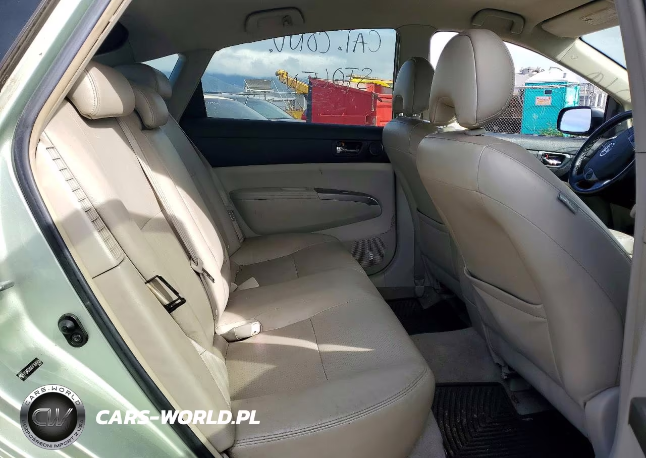 2007 Toyota Prius Touring VIN:JTDKB20U077640826 - 10
