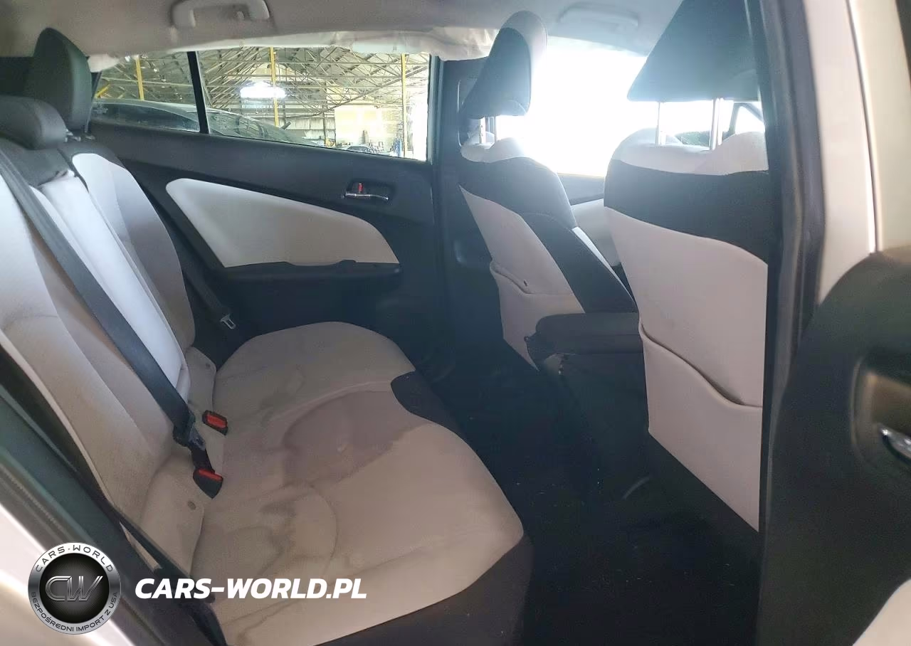 2019 Toyota Prius Le VIN:JTDKARFU6K3084041 - 10