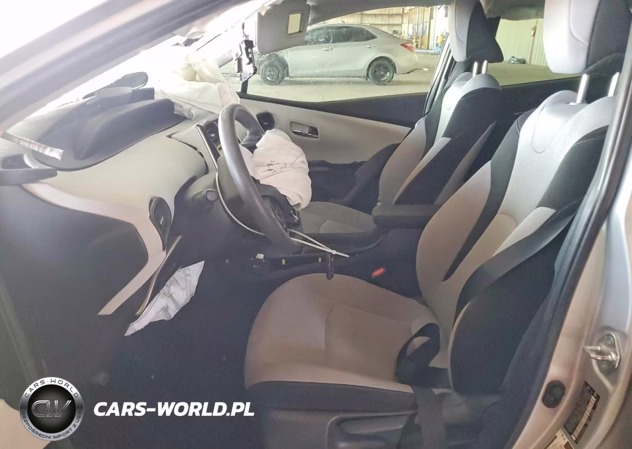 2019 Toyota Prius Le VIN:JTDKARFU6K3084041 - 7