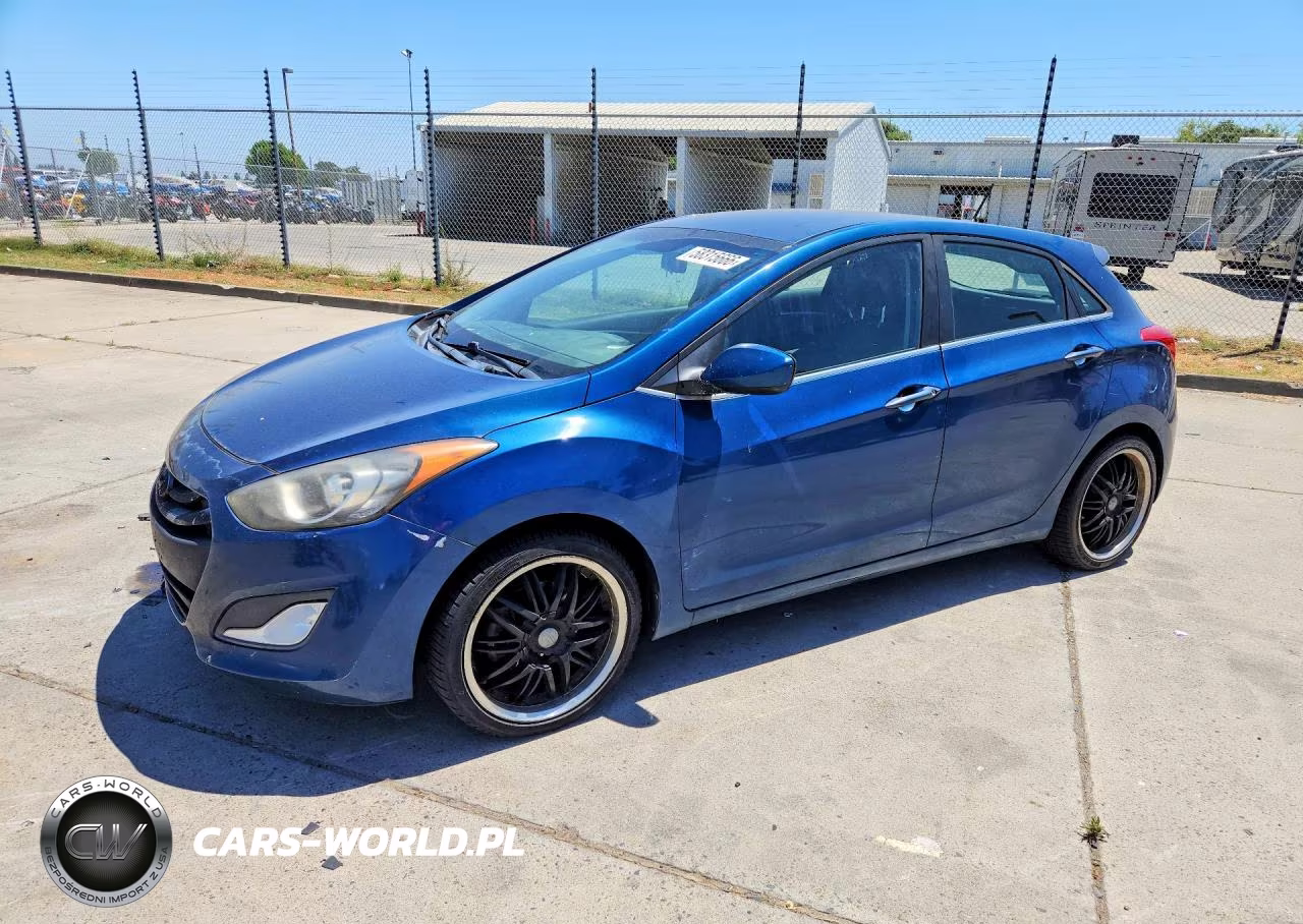 2014 Hyundai Elantra Gt Base – zdjęcie 1 z 12