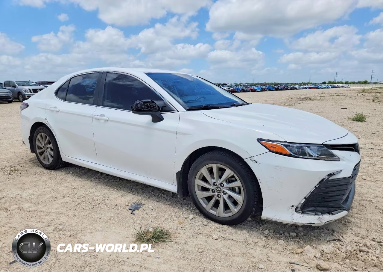 2021 Toyota Camry Le VIN:4T1C11AK9MU492134 - 4